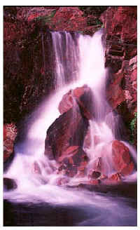 15_Red_Rock_Falls.jpg (27942 bytes)